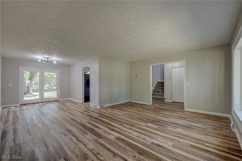 8011 Garnet Ave NE, Canton, OH 44721 photo 10