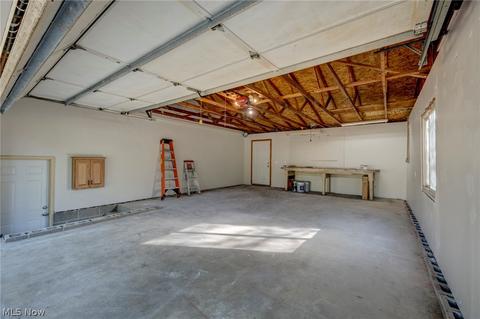 8011 Garnet Ave NE, Canton, OH 44721 photo 24
