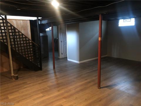 1292 Harmon Ave W, Akron, OH 44307 photo 9