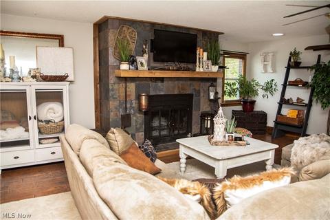 1040 Calla Rd E, Poland, OH 44514 photo 9