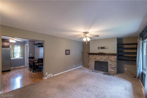 681 Longfellow Dr, Berea, OH 44017 photo 5