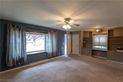 681 Longfellow Dr, Berea, OH 44017 photo 4