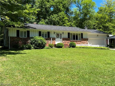 685 Tall Trees Dr, Ashtabula, OH 44004 photo 1