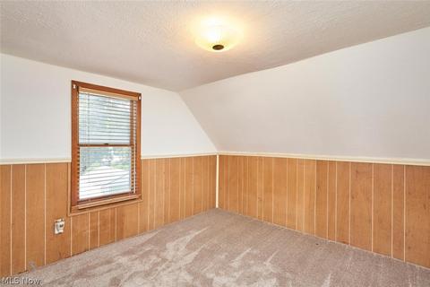 862 Independence Ave, Akron, OH 44310 photo 11