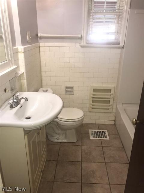 419 Broad Ave NW, Canton, OH 44708 photo 11