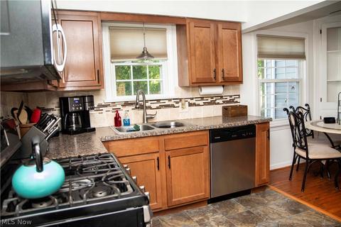 284 Oakley Ave, Youngstown, OH 44512 photo 11