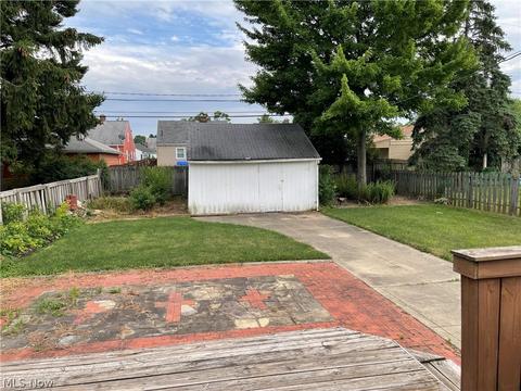 3323 Maplecrest Ave, Parma, OH 44134 photo 14