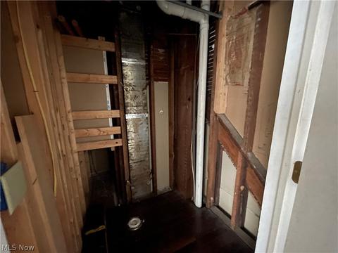 3323 Maplecrest Ave, Parma, OH 44134 photo 8