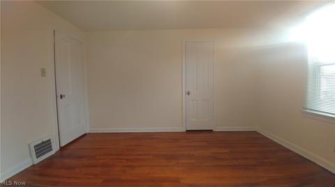 401 E 250th St, Euclid, OH 44132 photo 17