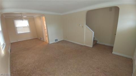 401 E 250th St, Euclid, OH 44132 photo 2