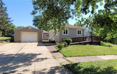 1002 Riverside Dr, Elyria, OH 44035 photo 1