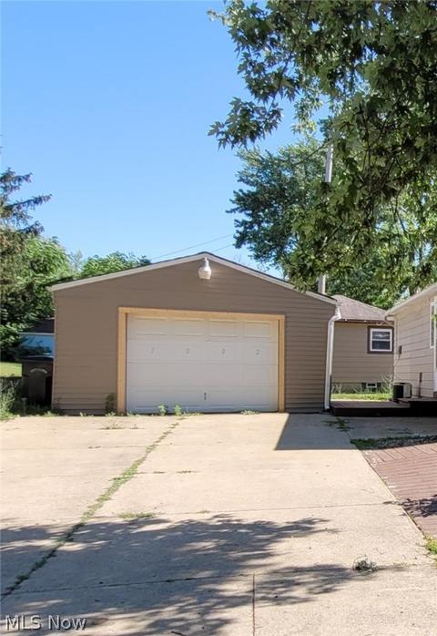 1002 Riverside Dr, Elyria, OH 44035 photo 25