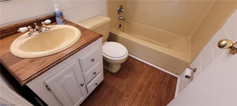 1002 Riverside Dr, Elyria, OH 44035 photo 14