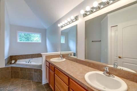 7650 Pinecrest Ln, Solon, OH 44139 photo 21