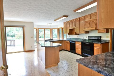5888 Everett Hull Rd, Fowler, OH 44418 photo 11