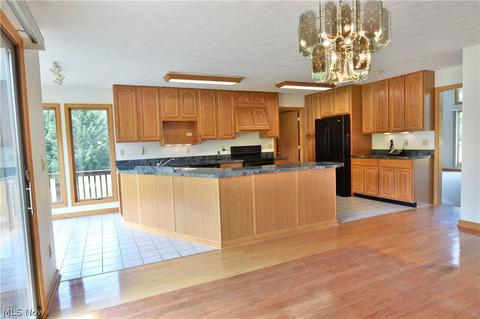 5888 Everett Hull Rd, Fowler, OH 44418 photo 9