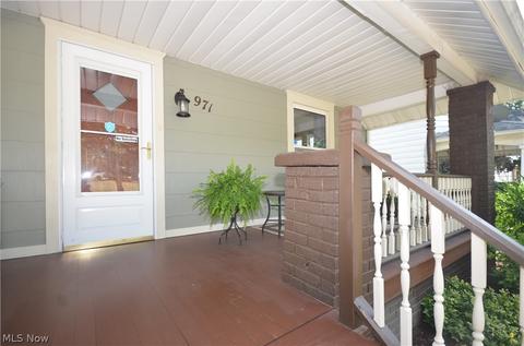 971 Pitkin Ave, Akron, OH 44310 photo 2