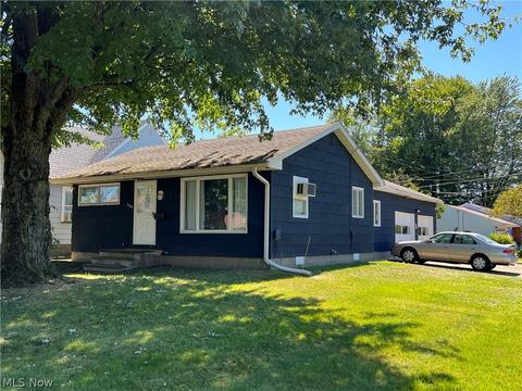 3103 Lincoln Dr, Ashtabula, OH 44004 photo 1