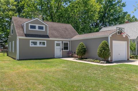 29236 W Willowick Dr, Willowick, OH 44095 photo 1