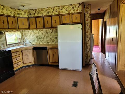 247 Clay Rd, Jefferson, OH 44047 photo 2