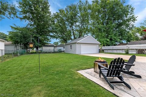 3847 E 365th St, Willoughby, OH 44094 photo 2