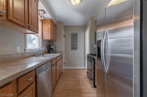 3847 E 365th St, Willoughby, OH 44094 photo 6