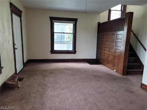 110 Clarendon Ave NW, Canton, OH 44708 photo 3