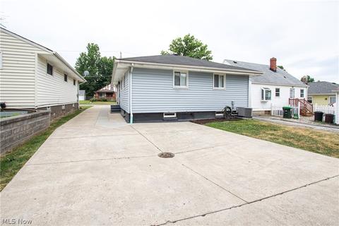 1819 Robindale St, Wickliffe, OH 44092 photo 30