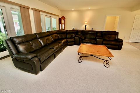 1541 Ashwood Dr, Saybrook, OH 44004 photo 6
