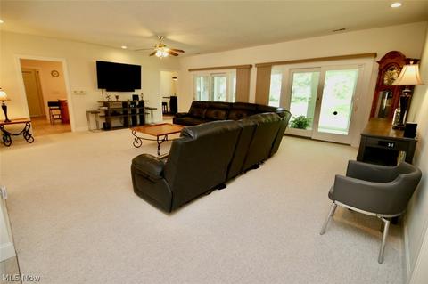 1541 Ashwood Dr, Saybrook, OH 44004 photo 4