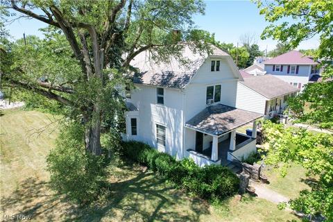 630 Clark St, Willard, OH 44890 photo 1