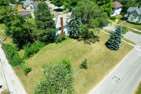 630 Clark St, Willard, OH 44890 photo 3