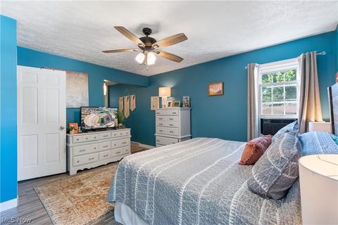 102 E 20th St, Dover, OH 44622 photo 16