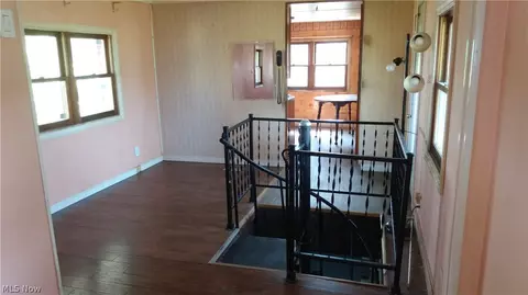 515 North St, Barnesville, OH 43713 photo 4