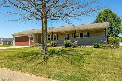 133 Harmon Ct, Lagrange, OH 44050 photo 2