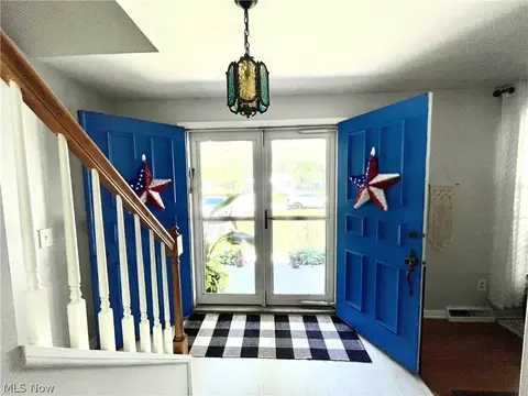 407 Colgate Ave, Elyria, OH 44035 photo 3