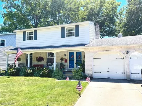 407 Colgate Ave, Elyria, OH 44035 photo 1