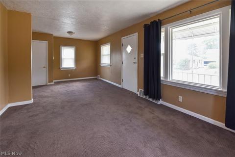 22 E Dresden Ave, Akron, OH 44301 photo 14