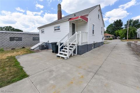 22 E Dresden Ave, Akron, OH 44301 photo 4