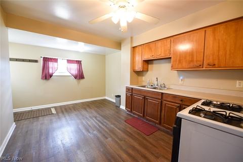 22 E Dresden Ave, Akron, OH 44301 photo 13