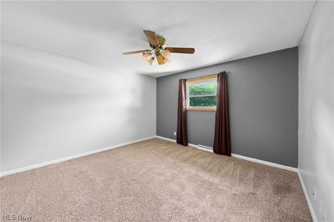 665 Beechview Dr, Akron, OH 44305 photo 9