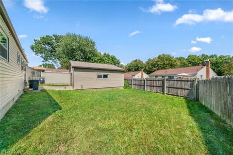 665 Beechview Dr, Akron, OH 44305 photo 22