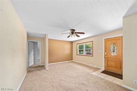 665 Beechview Dr, Akron, OH 44305 photo 3