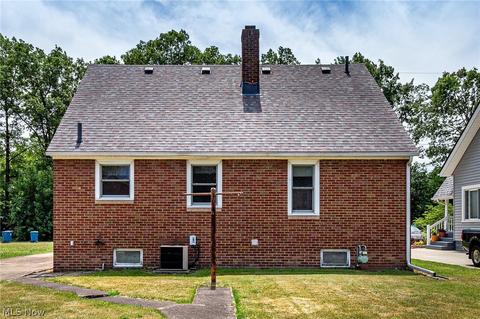 1873 E 36th St, Lorain, OH 44055 photo 6