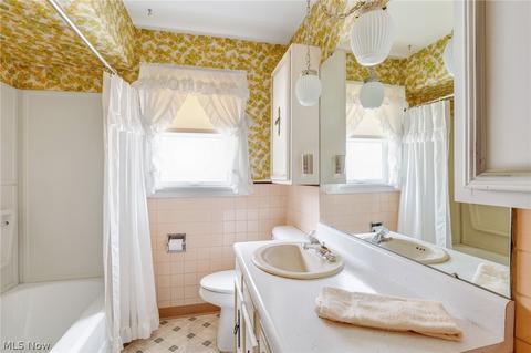 1873 E 36th St, Lorain, OH 44055 photo 8