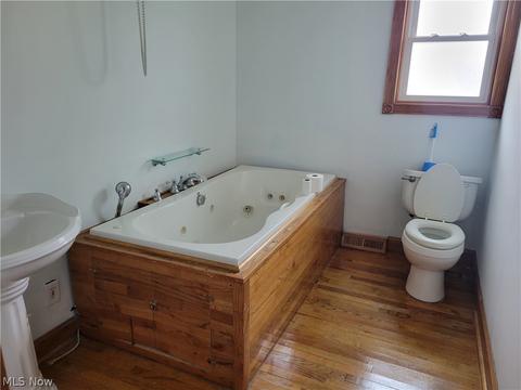 656 Grayton Rd, Berea, OH 44017 photo 6