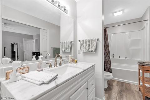 850 Hampton Cir #2, Aurora, OH 44202 photo 23