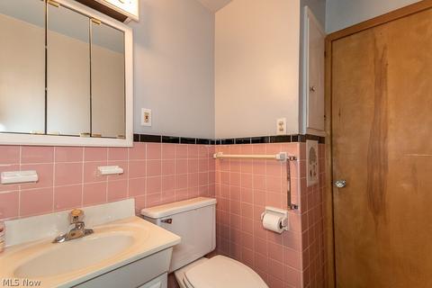 2207 E 290th St, Wickliffe, OH 44092 photo 16