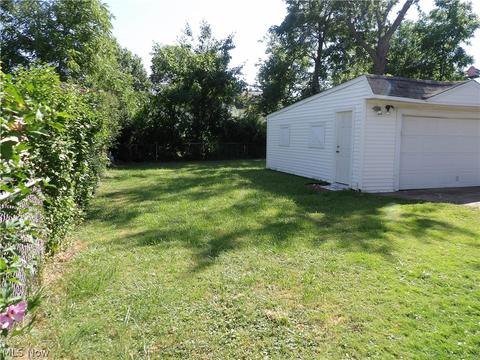 1725 Maple St, Wickliffe, OH 44092 photo 34