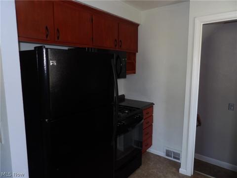 1725 Maple St, Wickliffe, OH 44092 photo 10